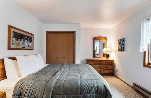 Lake Delton Casa | Dells Getaway At Tamarack & Mirror Lake Resort