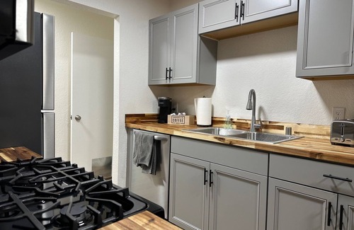 Wasilla Apartamento | Dellwood Den Retreat - Your AK basecamp near downtown Wasilla
