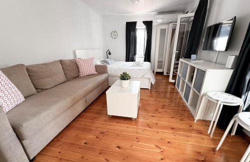 Delphi Casa | Delphi Sunset Studio
