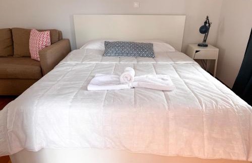 Delphi Casa | Delphi Sunset Studio