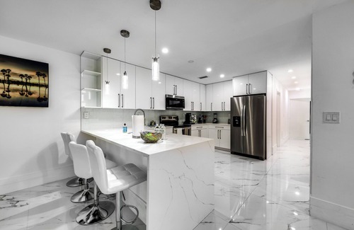 Delray Beach Casa | Delray Beach Home w/ Pool ~ 4 Mi to Beach!