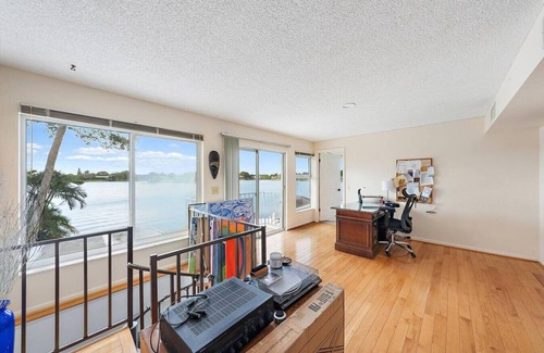Lake Ida Shores Casa | Delray Beach Lakefront Dream