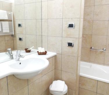 San Donato Milanese Hotel | Delta Hotel Apartments
