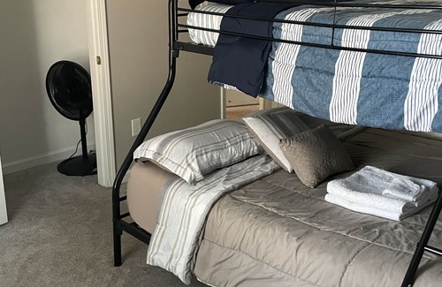 Church Street Casa | Delta love shack (10min from the airport)