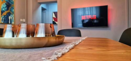 Bacau Apartamento | Delux Suite - Apartament 100 de m2 cu 3 camere și parcare gratuită, lângă Arena Mall in Centrul Bacău