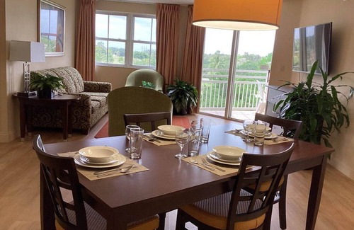 Weston Complejo | Deluxe 1 Bedroom and 1 Bathroom Unit with Full Amenities