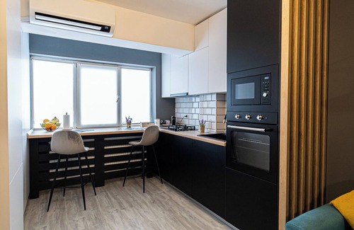 Bacau Apartamento | Deluxe 1-bedroom apartment in wonderful Bacău with WiFi, AC