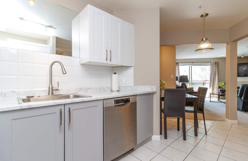 Victoria Condominio | Grandes vistas al puerto, 2 habitaciones, 2 baños