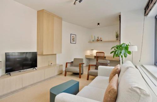 South Antwerp Apartamento | Deluxe 2-BR Apartment in Antwerp