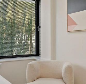 South Antwerp Apartamento | Deluxe 2-BR Apartment in Antwerp