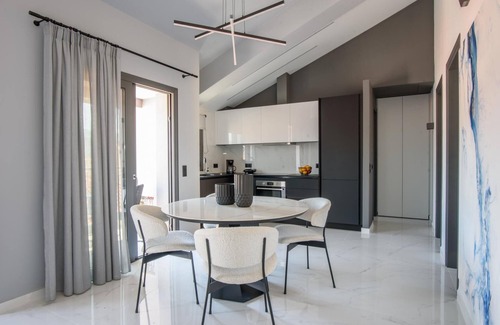 Kefalonia Apartamento | Deluxe 2br Suite With sea Views to Argostoli bay