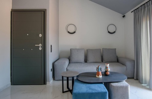 Kefalonia Apartamento | Deluxe 2br Suite With sea Views to Argostoli bay
