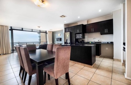 Durban Apartamento | Deluxe 3 Bedroom Apartment with Canal View