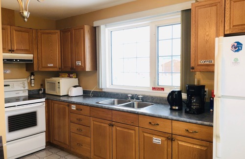 Whitehorse Casa | Deluxe 4 en-suites top floor suite