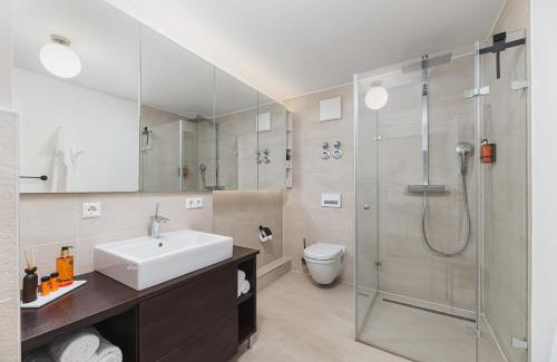 Leinfelden-Echterdingen Apartamento | DELUXE APARTMENT 2 Schlafzimmer - Aufzug - kostenlos Parken - Balkon - Messe Flughafen