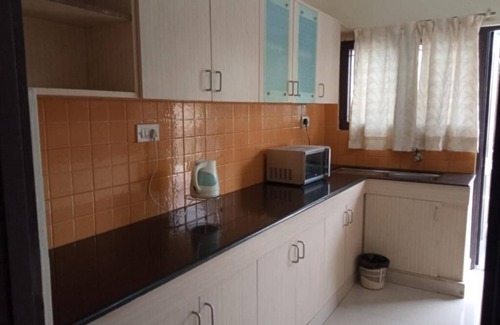 Cooke Town Apartamento | Deluxe Apartment #2 at Regal Business Suites