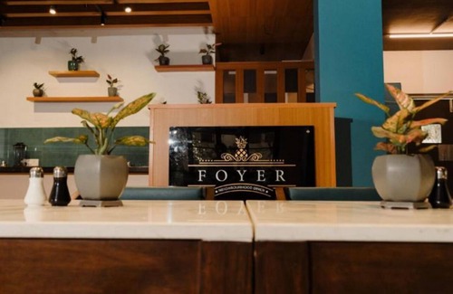 Cooke Town Apartamento | Deluxe Apartment #2 at Regal Business Suites