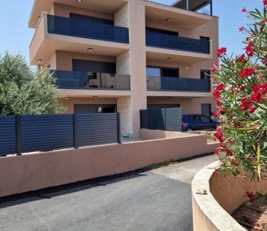 Nin Apartamento | Deluxe Apartment Mila