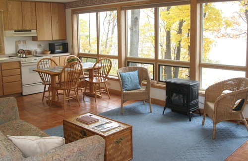 Valois Apartamento | Deluxe Apartment with Breathtaking View of Seneca Lake