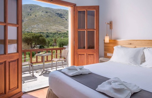 Pedi Apartamento | Apartamento Deluxe con balcón privado y vistas al mar C, Symi