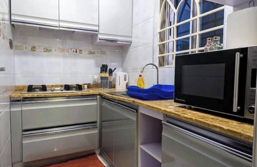 Osu Klottey Apartamento | Deluxe apt in East Legon - 4002