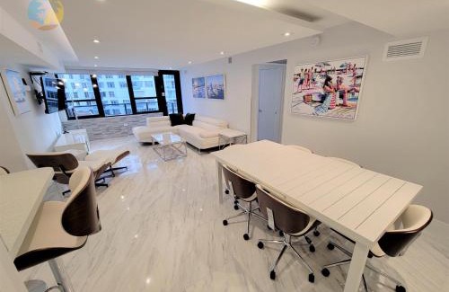 Mid Beach Apartamento | Deluxe Beach Resort - HORA RENTALS