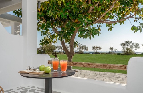 Plaka Apartamento | SUITE DELUXE FRENTE A LA PLAYA | Playa GLARONISSI