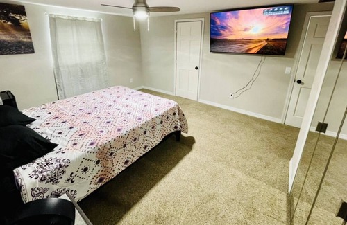 Sheffield Lake Apartamento | Deluxe Best Lake view and Pool
