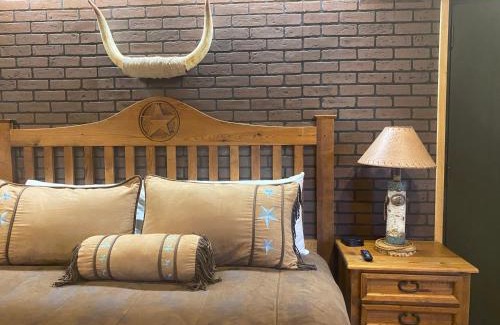 Amarillo Apartamento | Deluxe Big Texan Multi Suite
