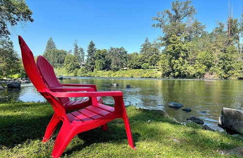 Fruitdale Cabina | Deluxe Cabin 5 - Rogue River Resort