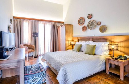 Varos Hotel | Habitación Doble Deluxe / Hotel Varos Village