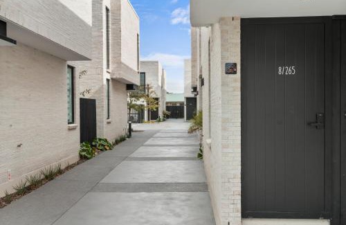 Sydenham Apartamento | Deluxe Downtown Residence 3 Bed 3 Bath