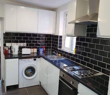 Watford Apartamento | Deluxe En-Suite Bedroom In the Centre of Watford
