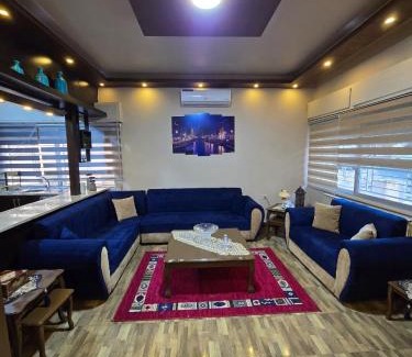 Al Jubeiha Apartamento | Deluxe Furnished Studio Jubaiha