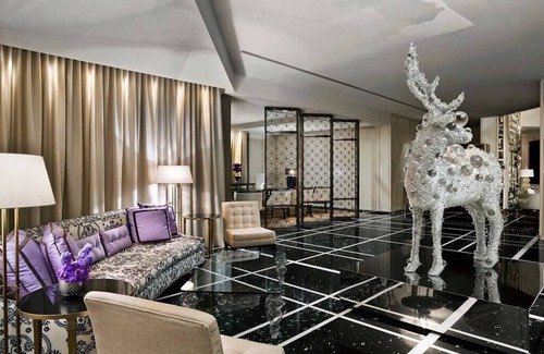 Bal Harbour Apartamento | Deluxe King Room Near Atlantikos MIA
