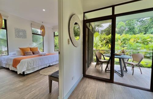 Chiguata Casa | Deluxe King Room with Garden Views