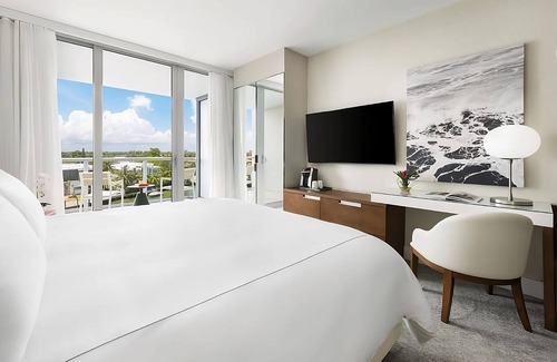 Bay Harbor Islands Hotel | Deluxe King Room With Balcony at The Altair Hotel Bay Harbor Miami!