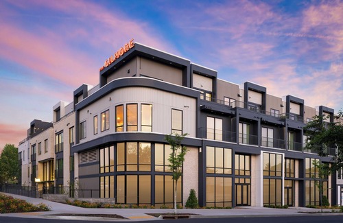 12 South Condominio | Deluxe King w/ Balcony | 12 South Hotel | Gilmore
