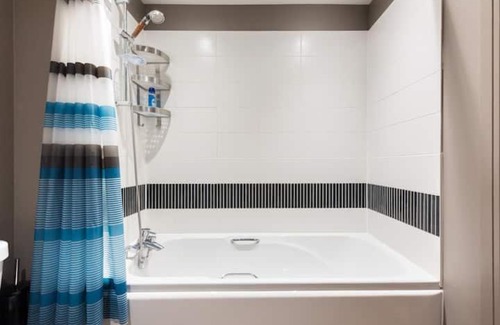 Bray on Thames Casa | Deluxe Maidenhead Apartment