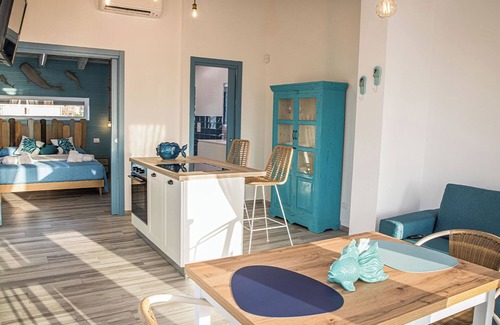 Calimera Cama Y Desayuno | Deluxe Mistral Apartment - Sea View