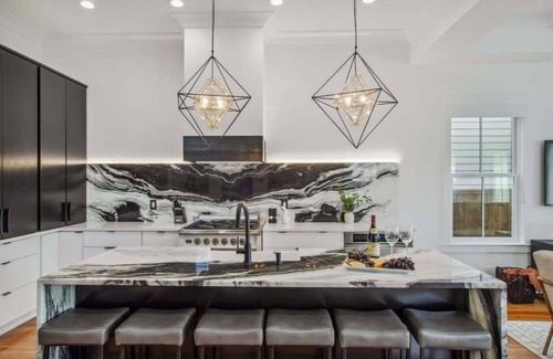 Algiers Point Casa | Deluxe Modern Home | Heated Pool & Game Room