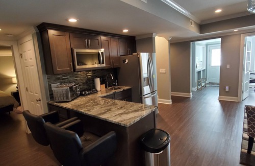 North Raleigh Casa | Deluxe! New Basement Loft, Ready for Families with Private Office Space for Work