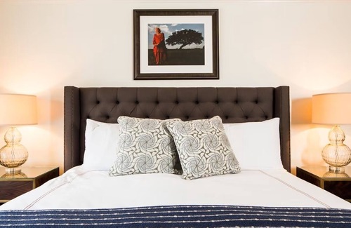 West Campus Hotel | Deluxe Queen, Hotel Ella, Terrace Lounging, Garden Views, Near UT Austin