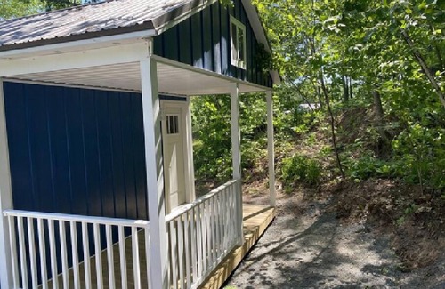 Bayfield Cabina | Deluxe Rental Cabin Site #41 on map