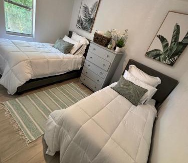 Midtown Casa | Deluxe Room in best location Miami in a 2 Bedrooms Unit - Parking, Laundry and Luggage Storage