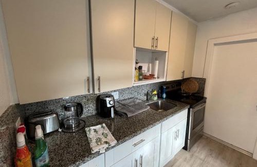 Midtown Casa | Deluxe Room in best location Miami in a 2 Bedrooms Unit - Parking, Laundry and Luggage Storage