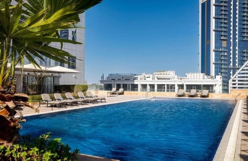 Al Sufouh 1 Apartamento | Deluxe Room Near Carrefour Supermarket by E R