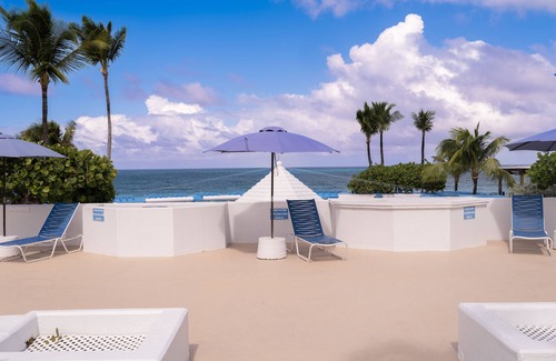 Paradise Island Villa | Deluxe Sea View Villas at Paradise Island Beach Club Resort