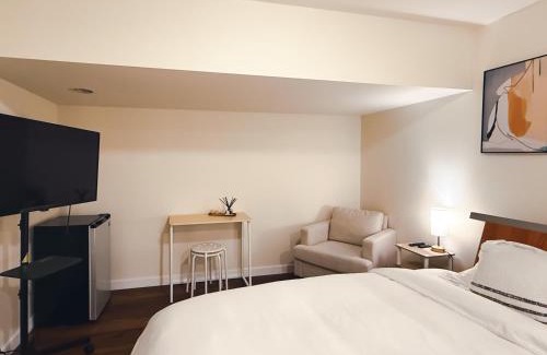 Northeast Bellevue Casa | Deluxe Suite near Microsoft