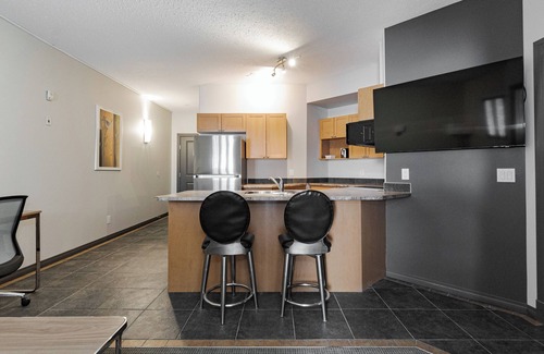Fort McMurray Apartamento | Deluxe Two Bedroom Suite